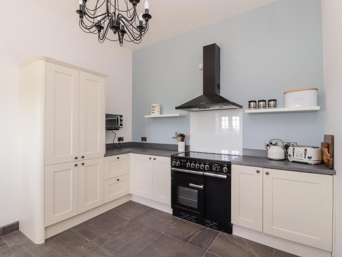 Delfryn Villa Denbigh Bagian luar foto