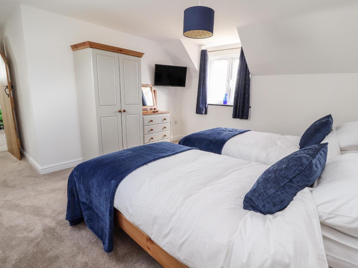 Delfryn Villa Denbigh Bagian luar foto
