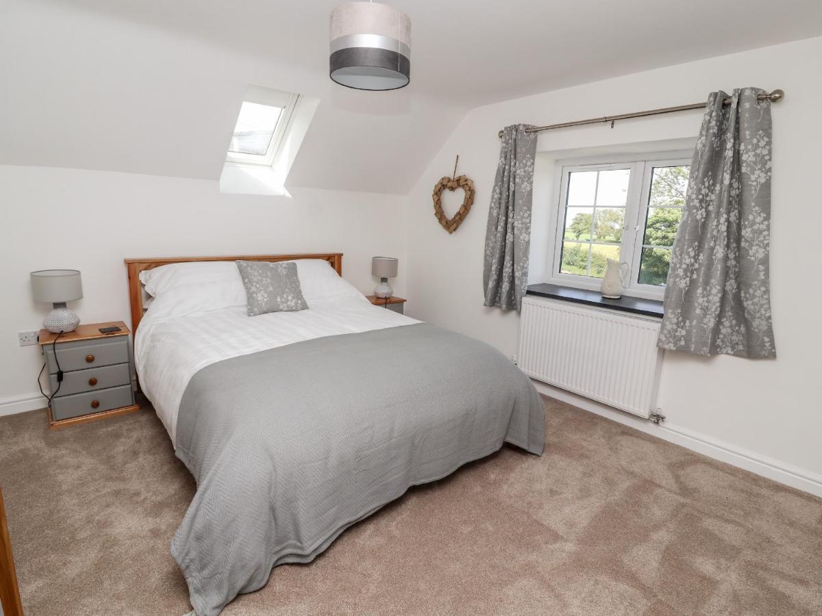Delfryn Villa Denbigh Bagian luar foto