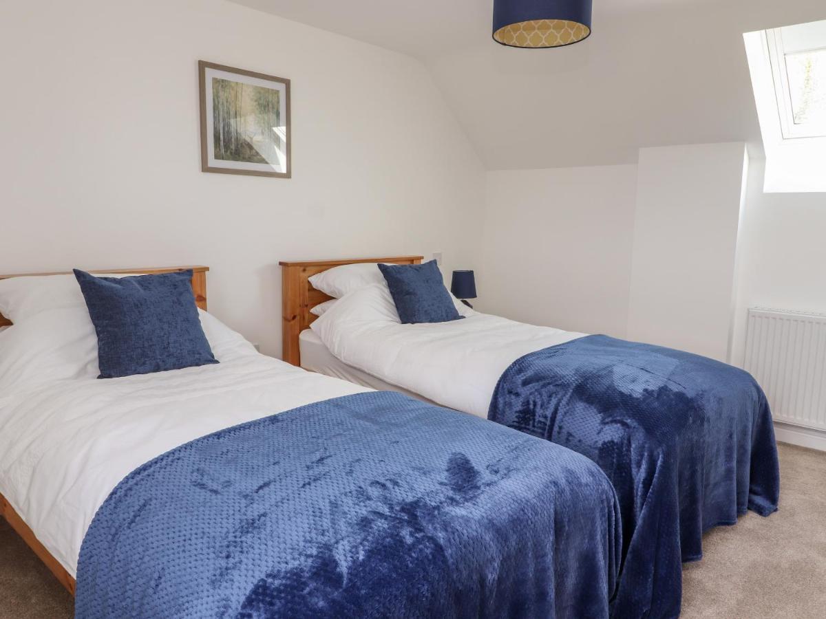 Delfryn Villa Denbigh Bagian luar foto