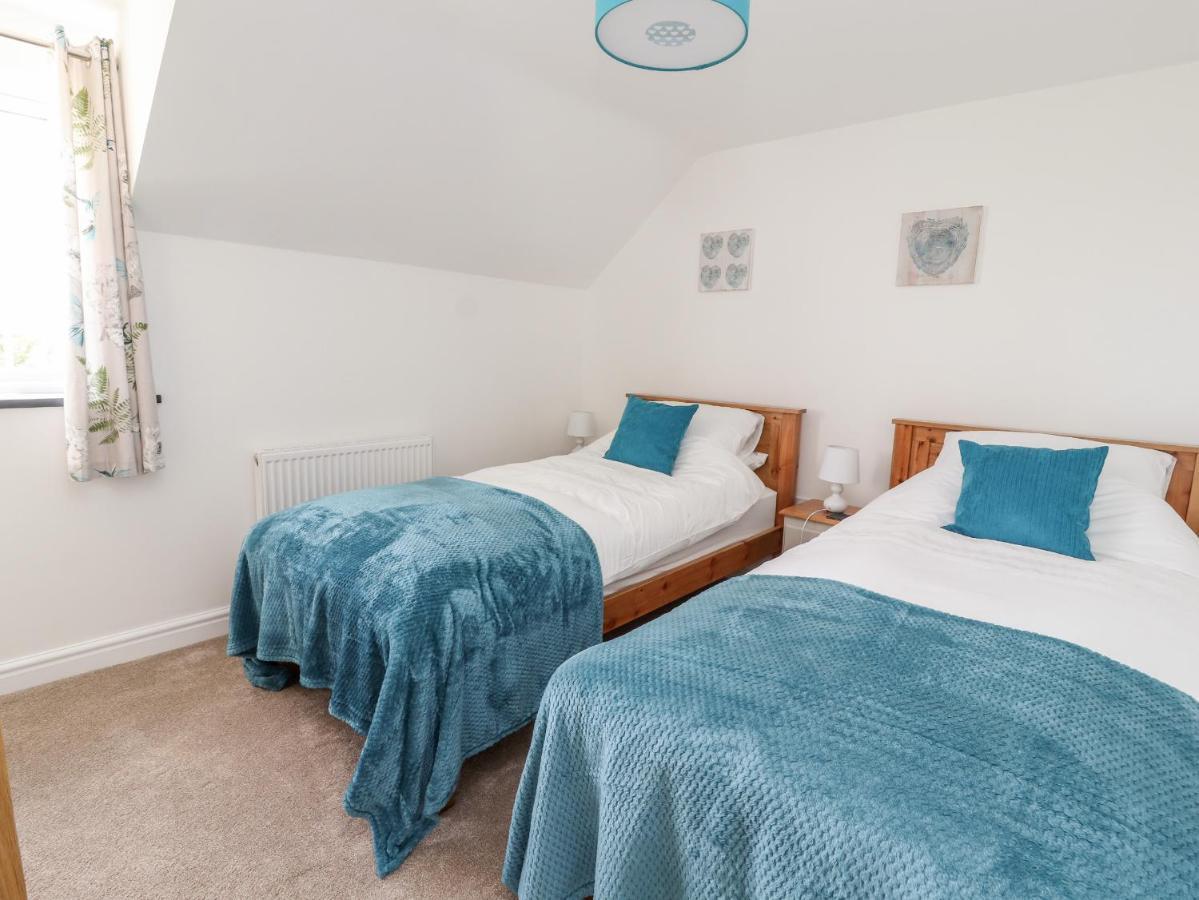 Delfryn Villa Denbigh Bagian luar foto