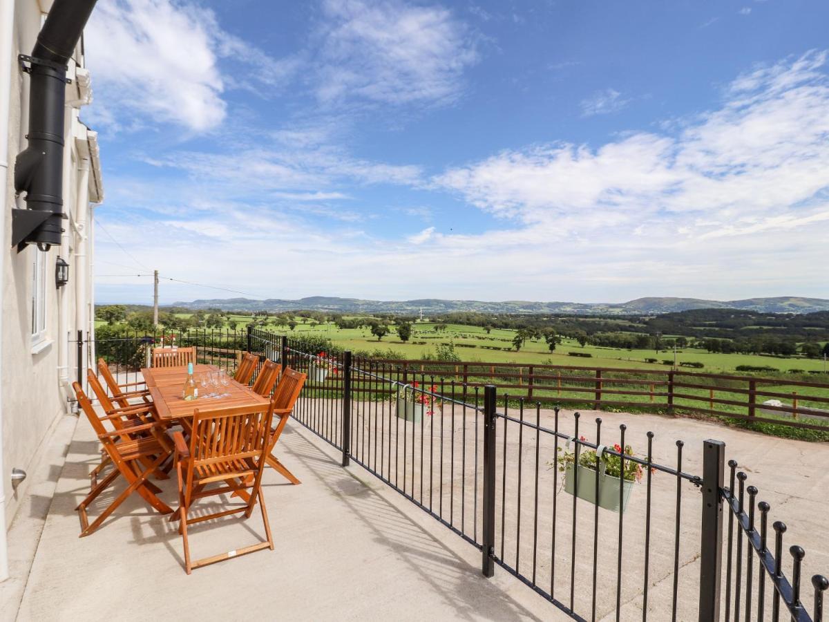 Delfryn Villa Denbigh Bagian luar foto